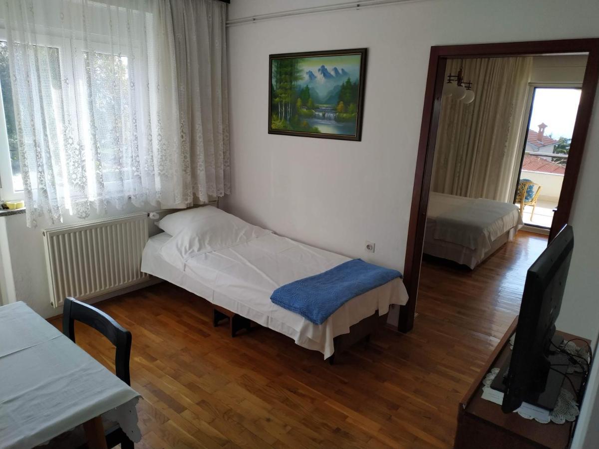 Apartments Marino Novi Vinodolski Exterior photo