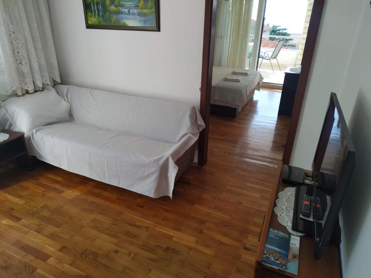 Apartments Marino Novi Vinodolski Exterior photo