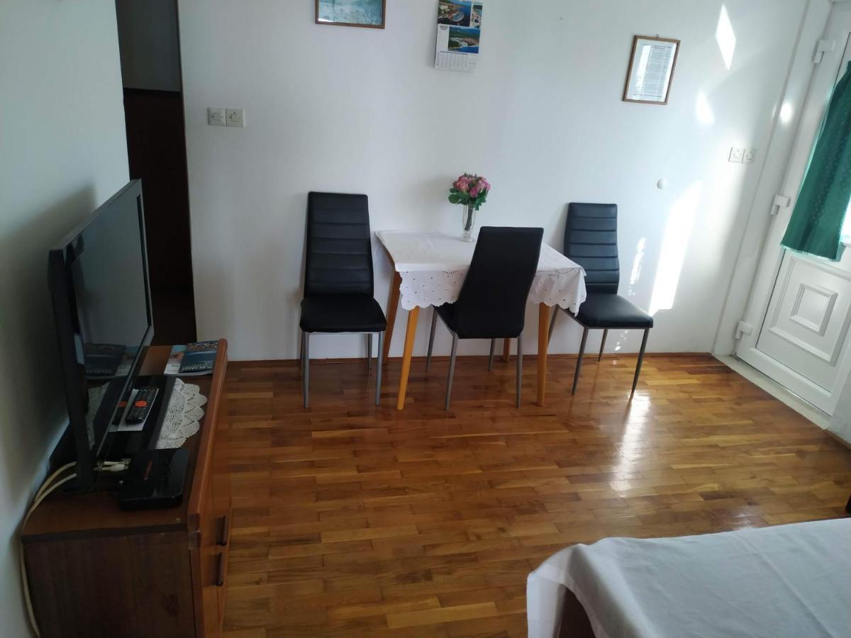 Apartments Marino Novi Vinodolski Exterior photo