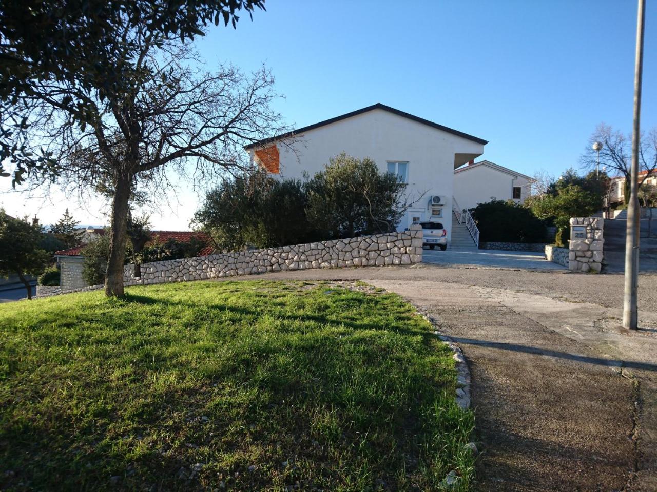Apartments Marino Novi Vinodolski Exterior photo