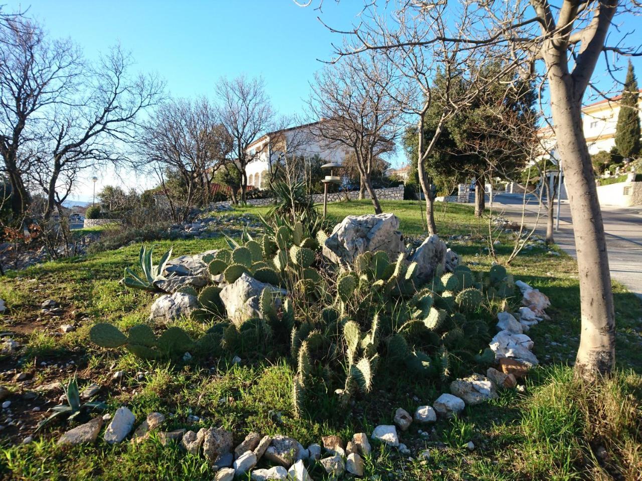Apartments Marino Novi Vinodolski Exterior photo